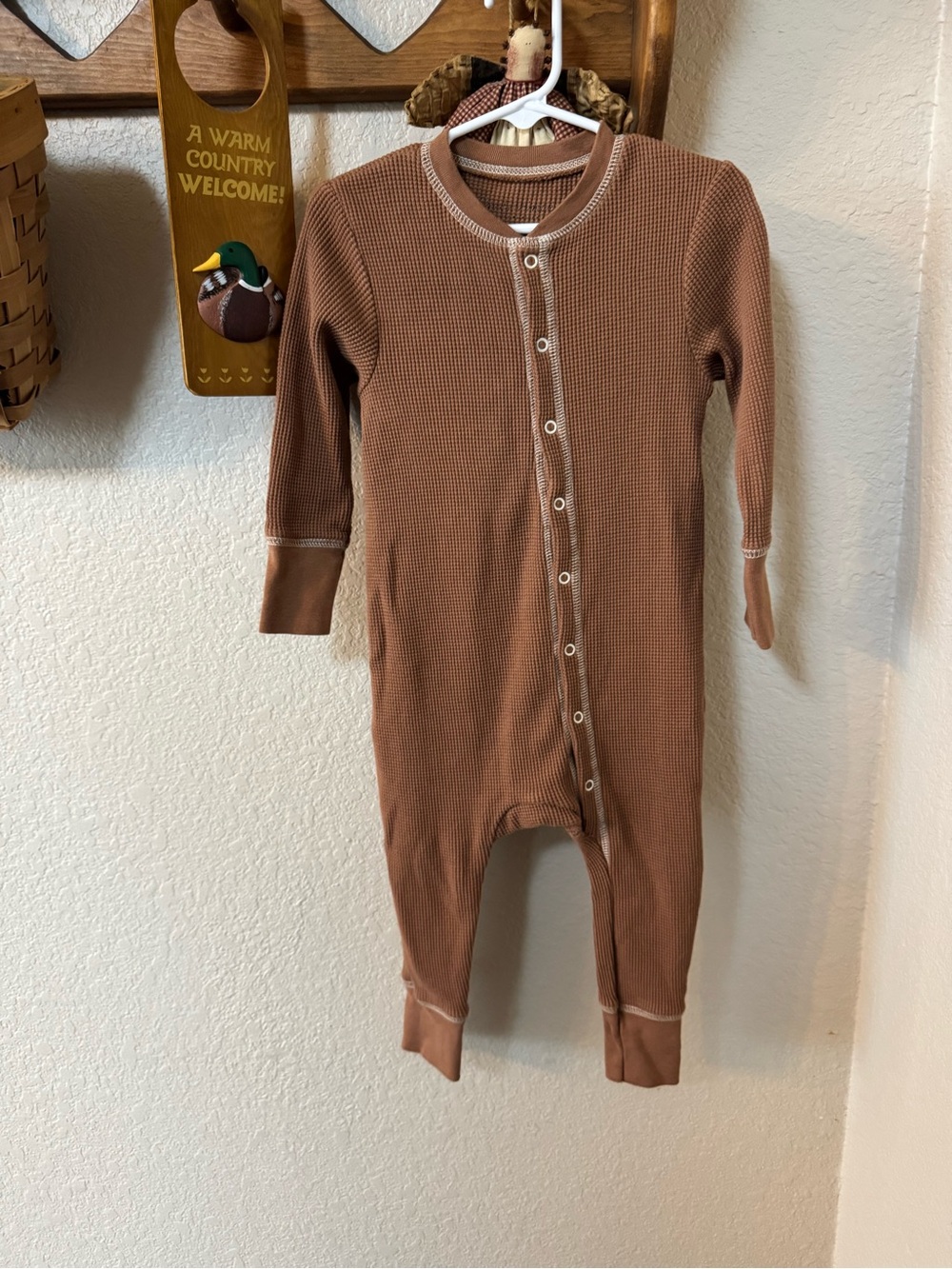 Fin & Vince Waffle-Knit Bodysuit in Warm Brown - Snap Front Size 2/3